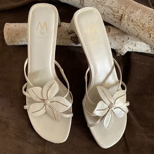 M By Marinelli - Taupe Mini Heeled Sandal With Flower